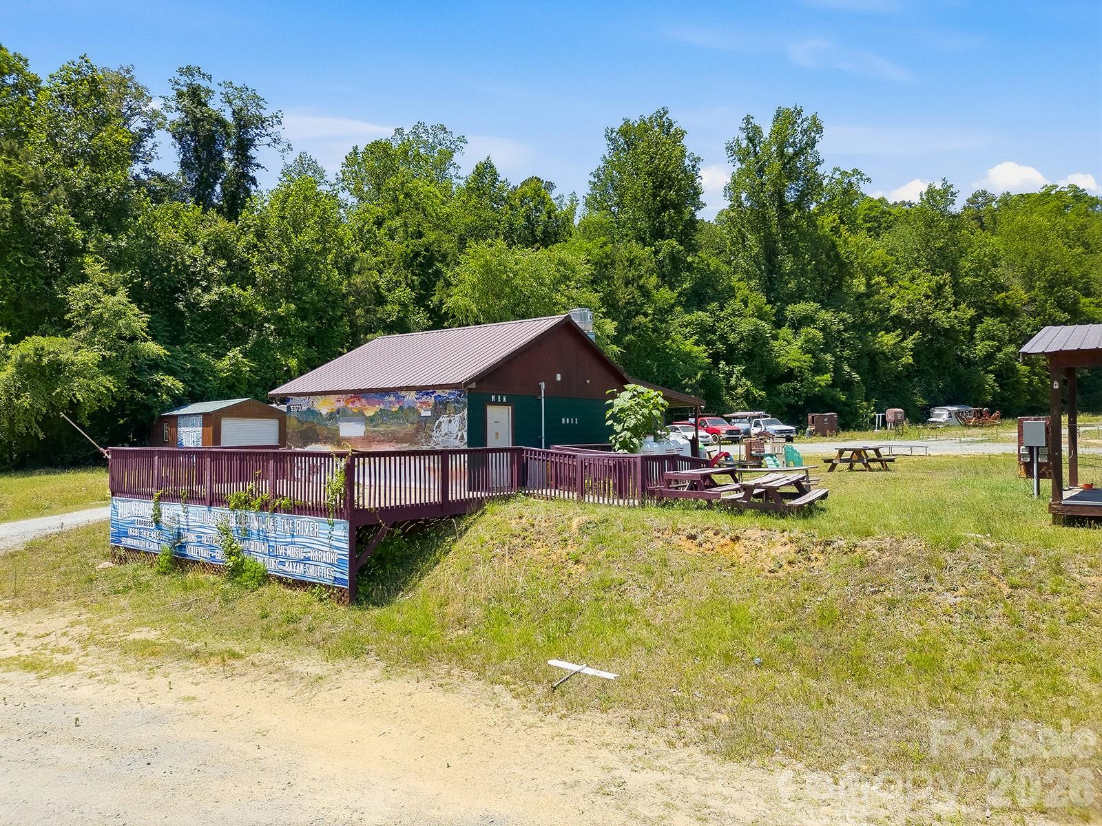 5373 Green River Cove Road Saluda NC 28773