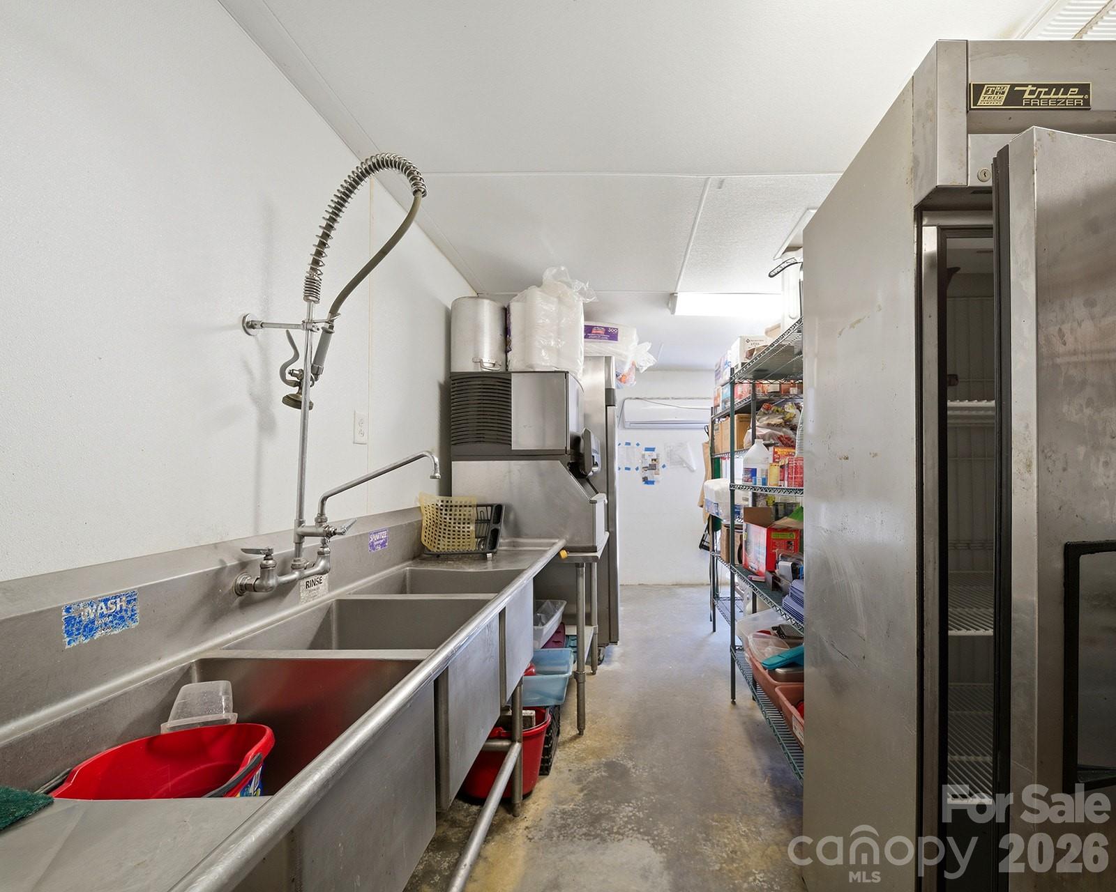 5373 Green River Cove Road Saluda NC 28773