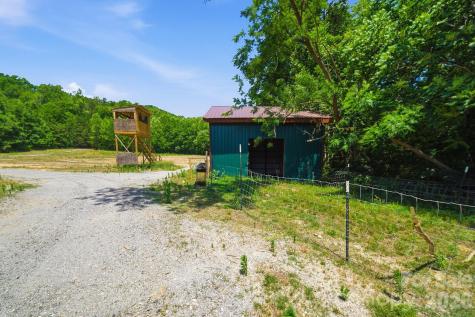 5373 Green River Cove Road Saluda NC 28773