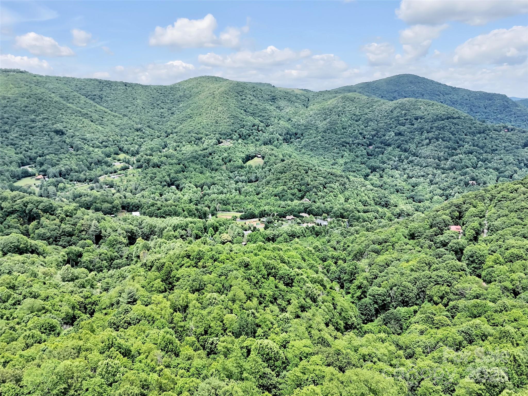 32 Sallywood Trail Waynesville NC 28785