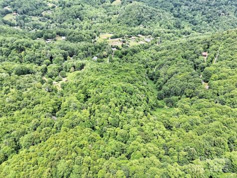 32 Sallywood Trail Waynesville NC 28785