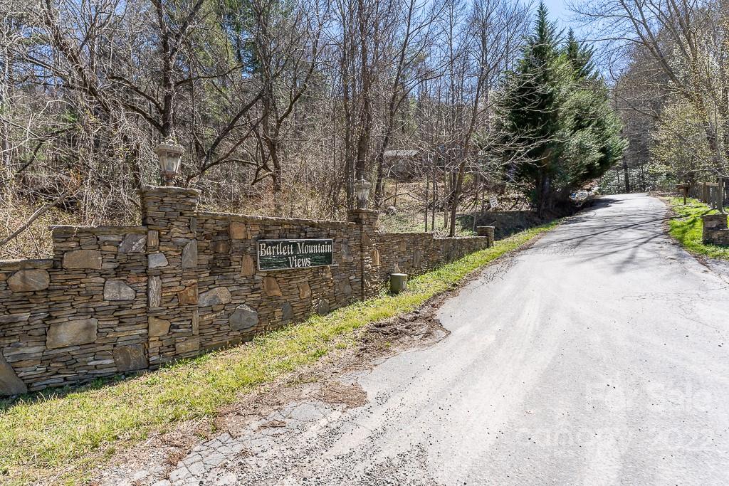 99999 Bartlett Mountain Road Asheville NC 28805