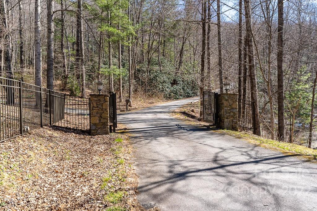 99999 Bartlett Mountain Road Asheville NC 28805