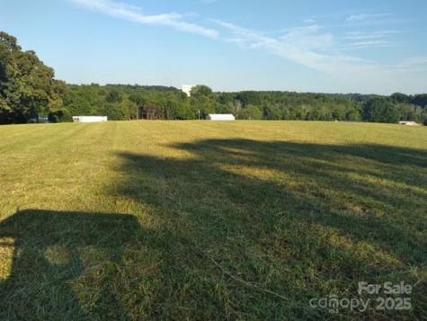 425 E N Street Newton NC 28658