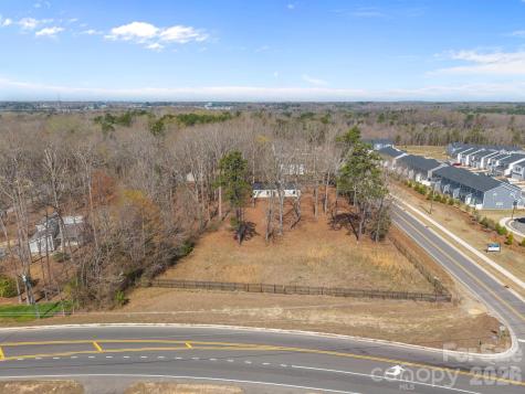 9121 Hutchinson Lane Charlotte NC 28216