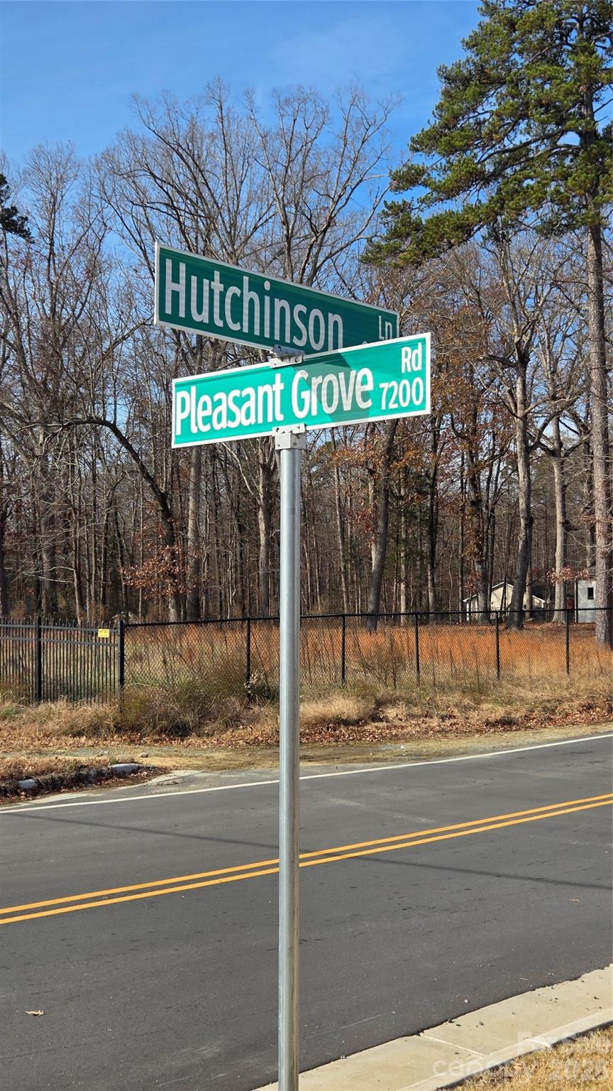 9121 Hutchinson Lane Charlotte NC 28216