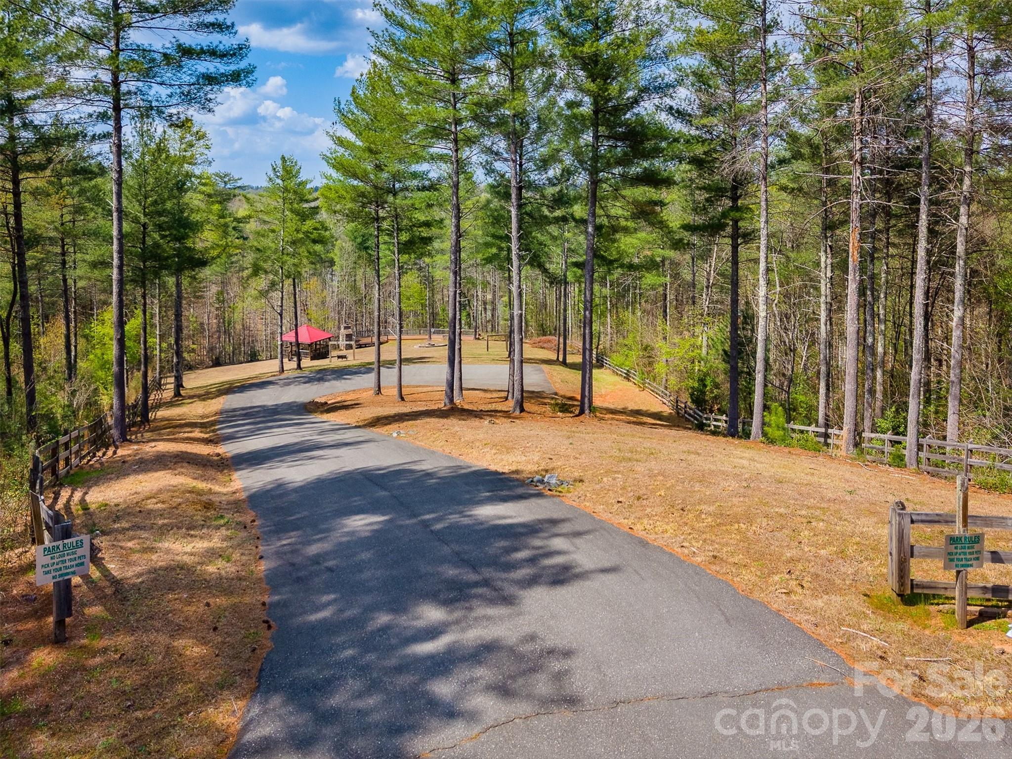 3175 Peninsula Pointe Drive NW Valdese NC 28690