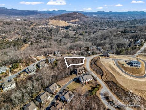 1509 Summit Hill Road Hendersonville NC 28791
