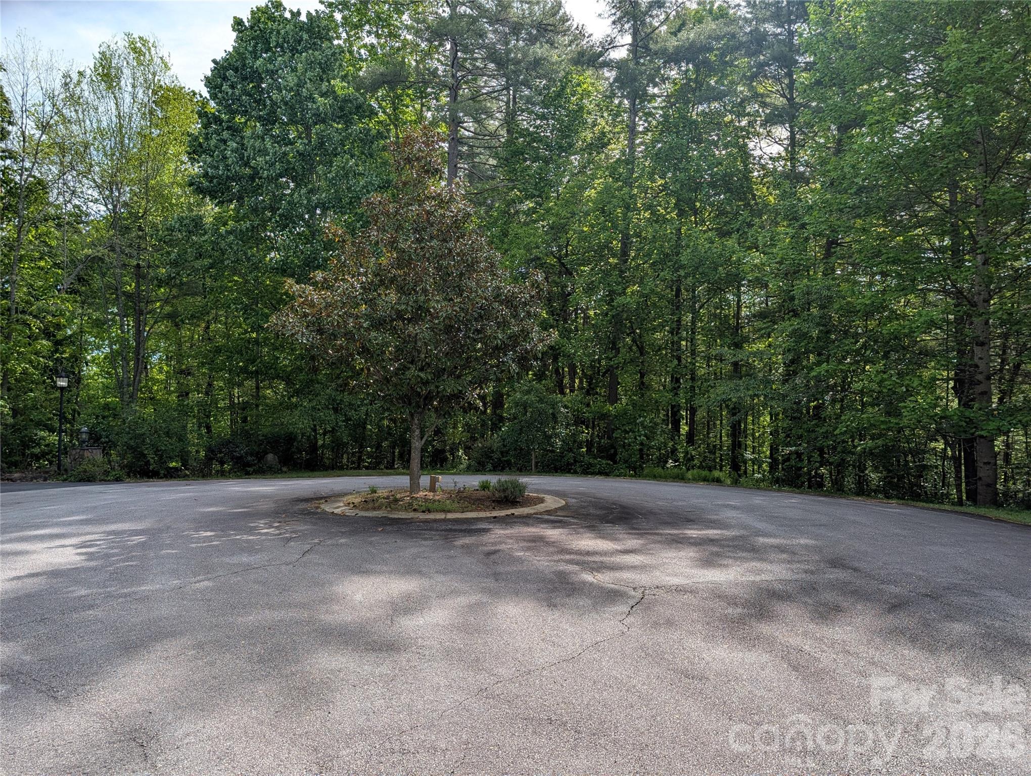00 Hosta Lane Hendersonville NC 28739