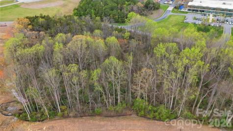 1821 Gkn Way Newton NC 28658