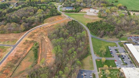 1821 Gkn Way Newton NC 28658