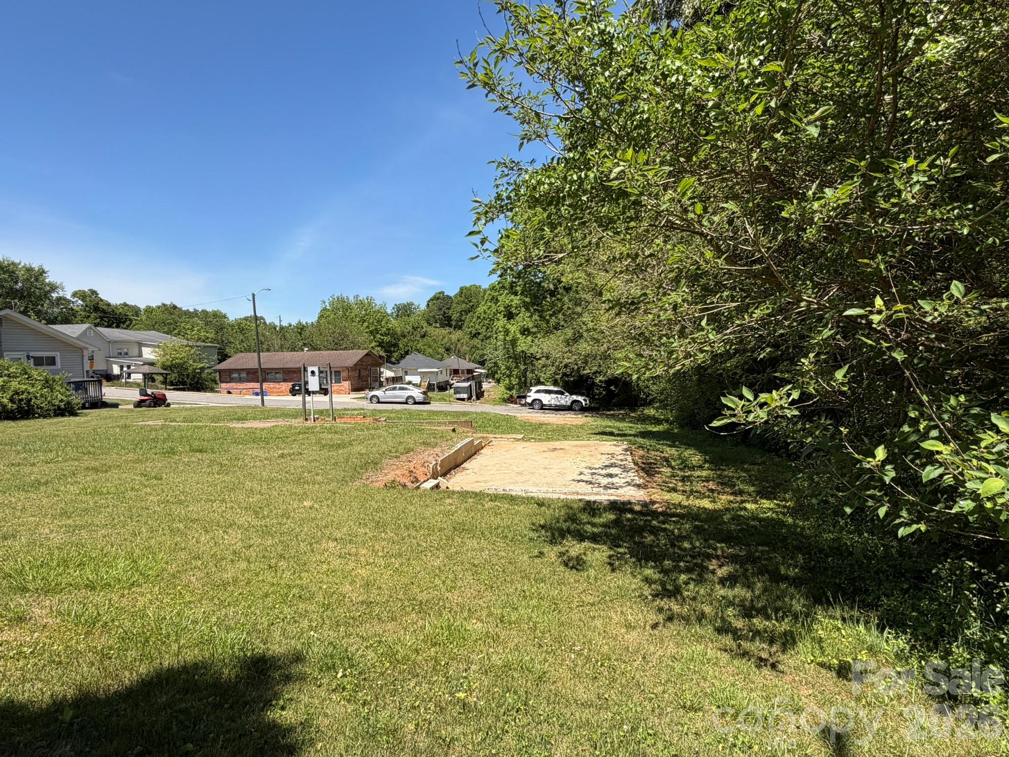 100 4th Em Street Marion NC 28752