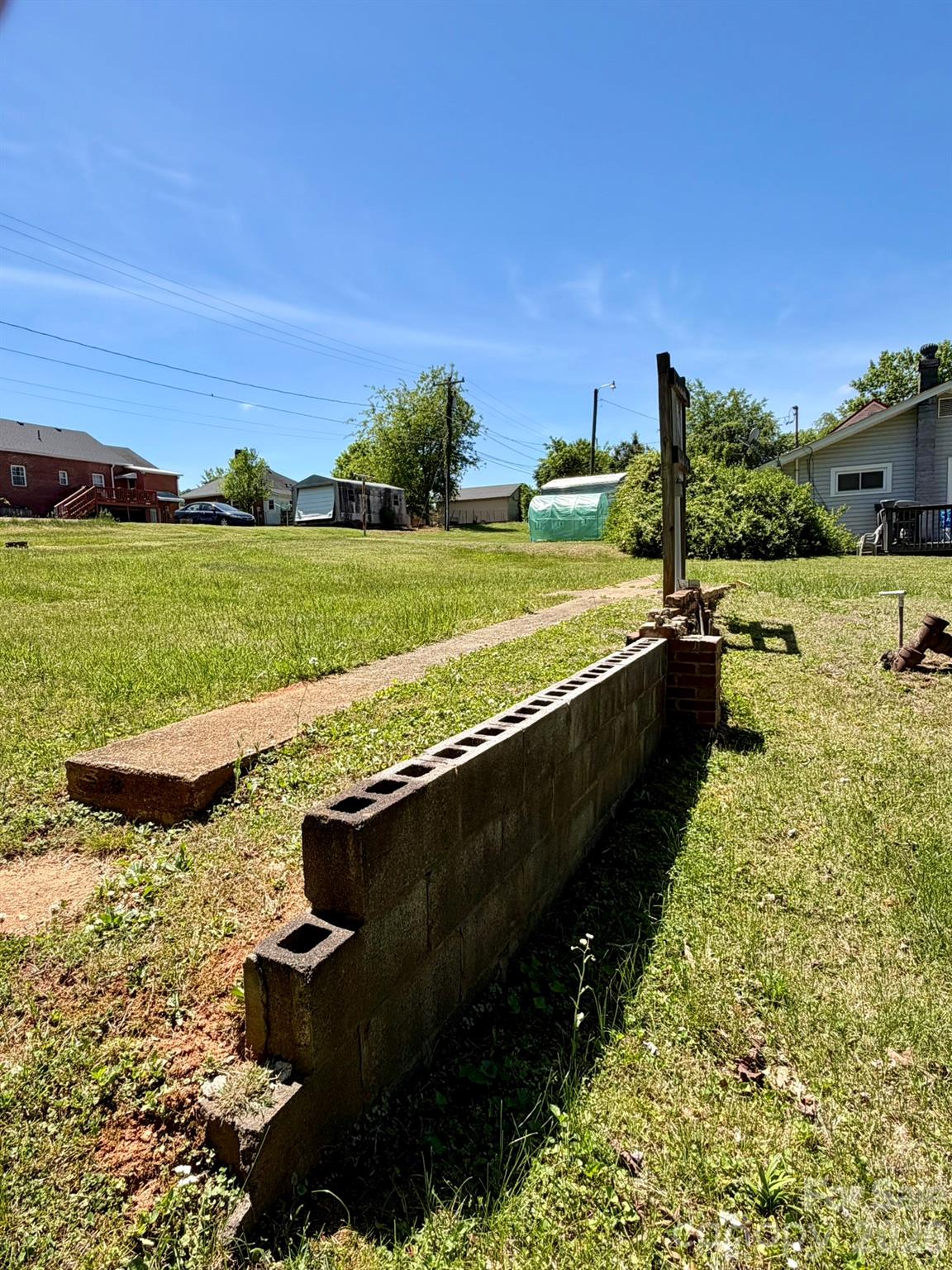 100 4th Em Street Marion NC 28752