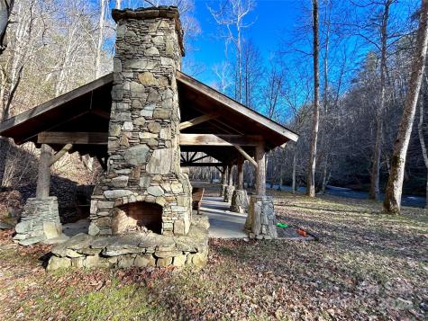275 Overlook Lane Marshall NC 28753