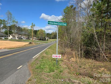 286 Aberdeen Court E Badin Lake NC 28127