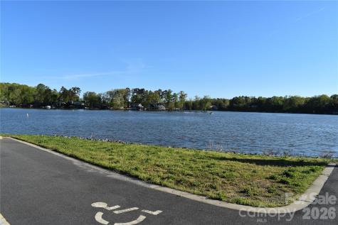 286 Aberdeen Court E Badin Lake NC 28127