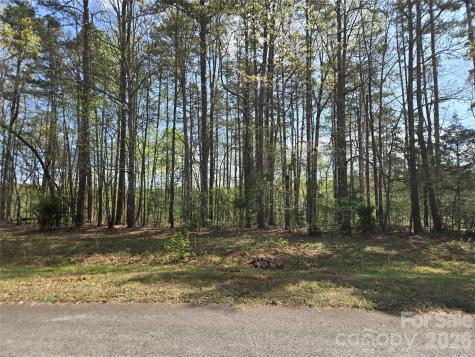 286 Aberdeen Court E Badin Lake NC 28127