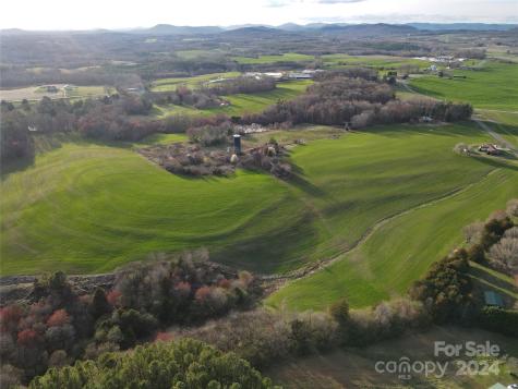 82AC Friendship Road Statesville NC 28625