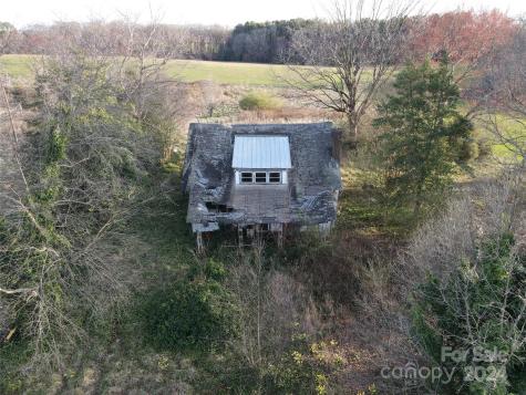 82AC Friendship Road Statesville NC 28625