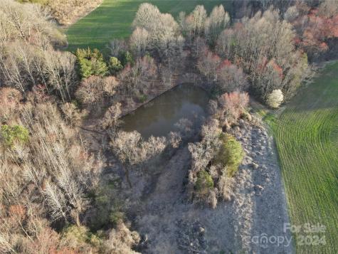 82AC Friendship Road Statesville NC 28625