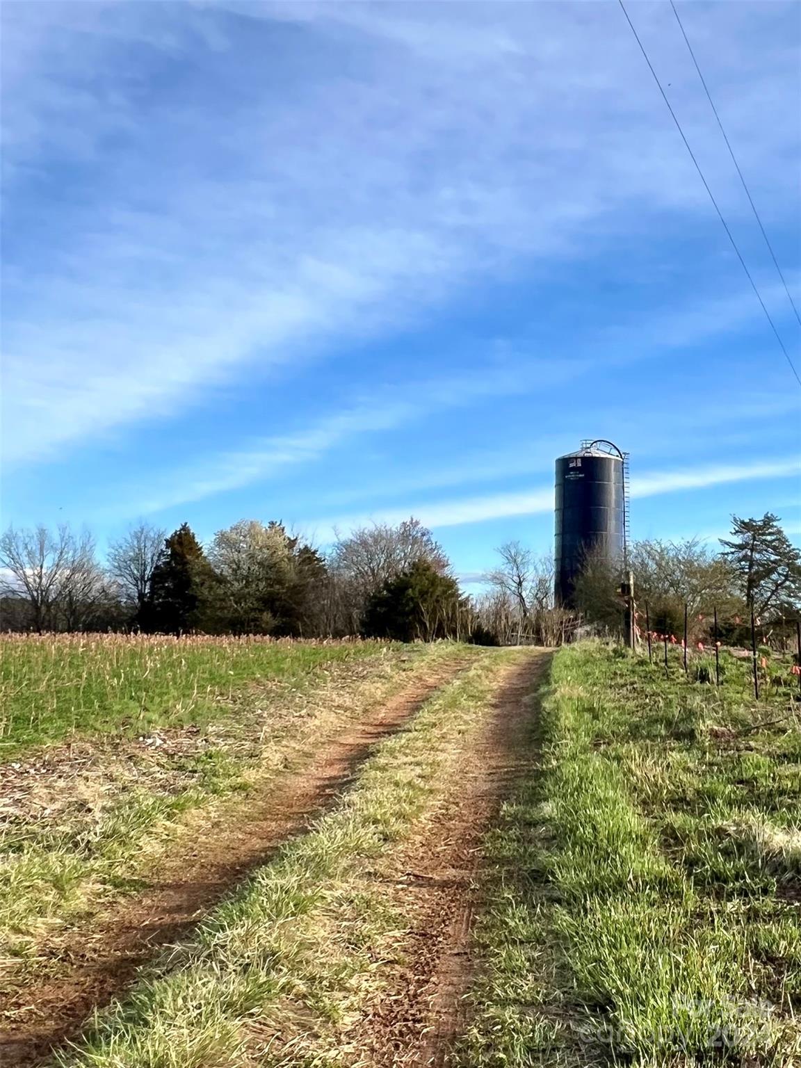 82AC Friendship Road Statesville NC 28625