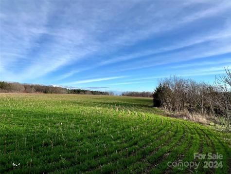 82AC Friendship Road Statesville NC 28625