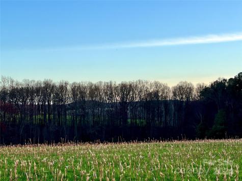 82AC Friendship Road Statesville NC 28625