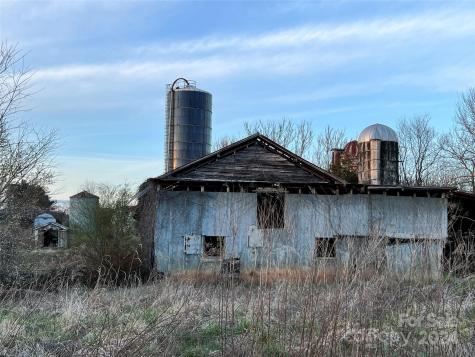 82AC Friendship Road Statesville NC 28625