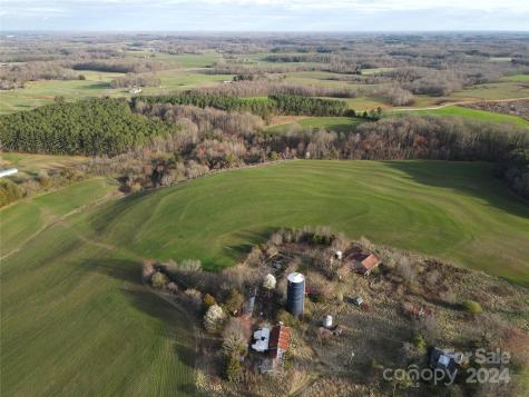 82AC Friendship Road Statesville NC 28625