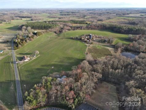 82AC Friendship Road Statesville NC 28625