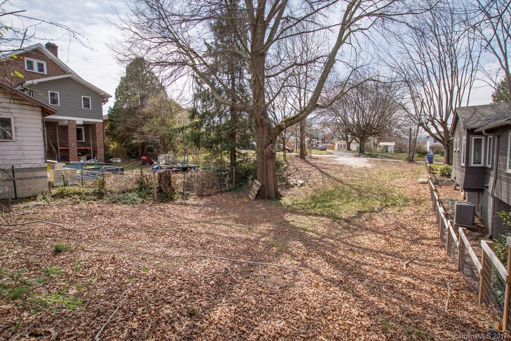 9 Russell Street Asheville NC 28806