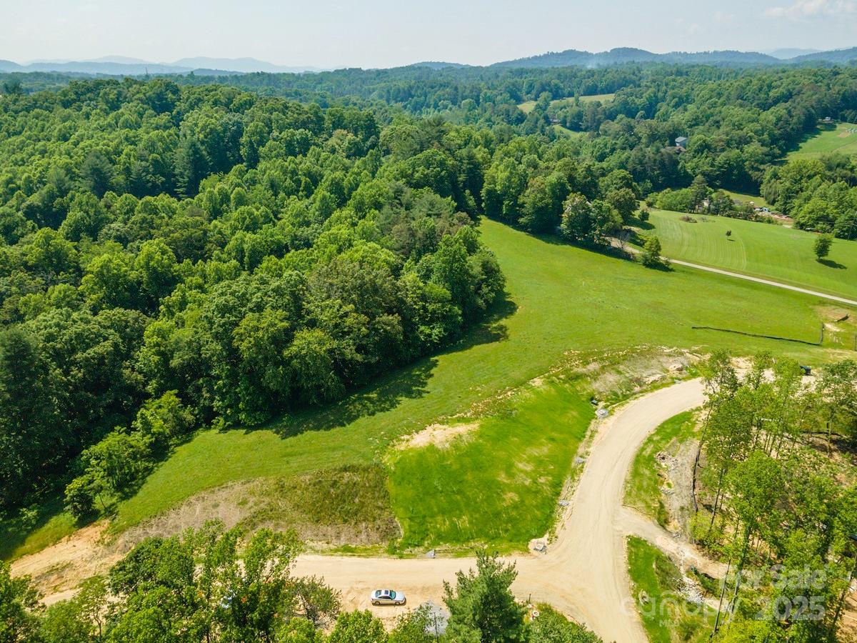 116 Lilikoi Lane Asheville NC 28804