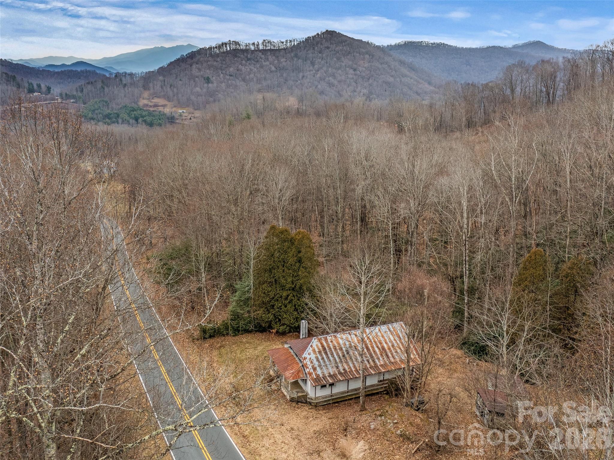 625 Cook Town Road Bakersville NC 28705