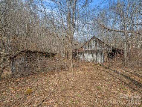 625 Cook Town Road Bakersville NC 28705