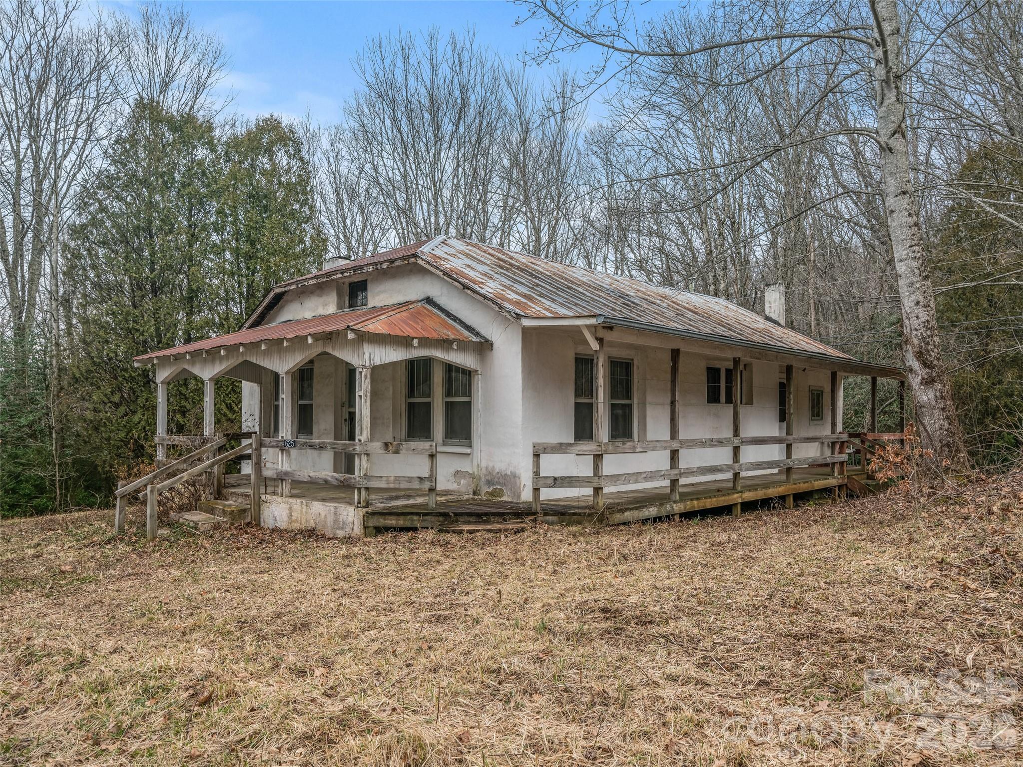 625 Cook Town Road Bakersville NC 28705