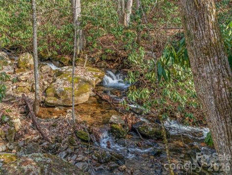 625 Cook Town Road Bakersville NC 28705