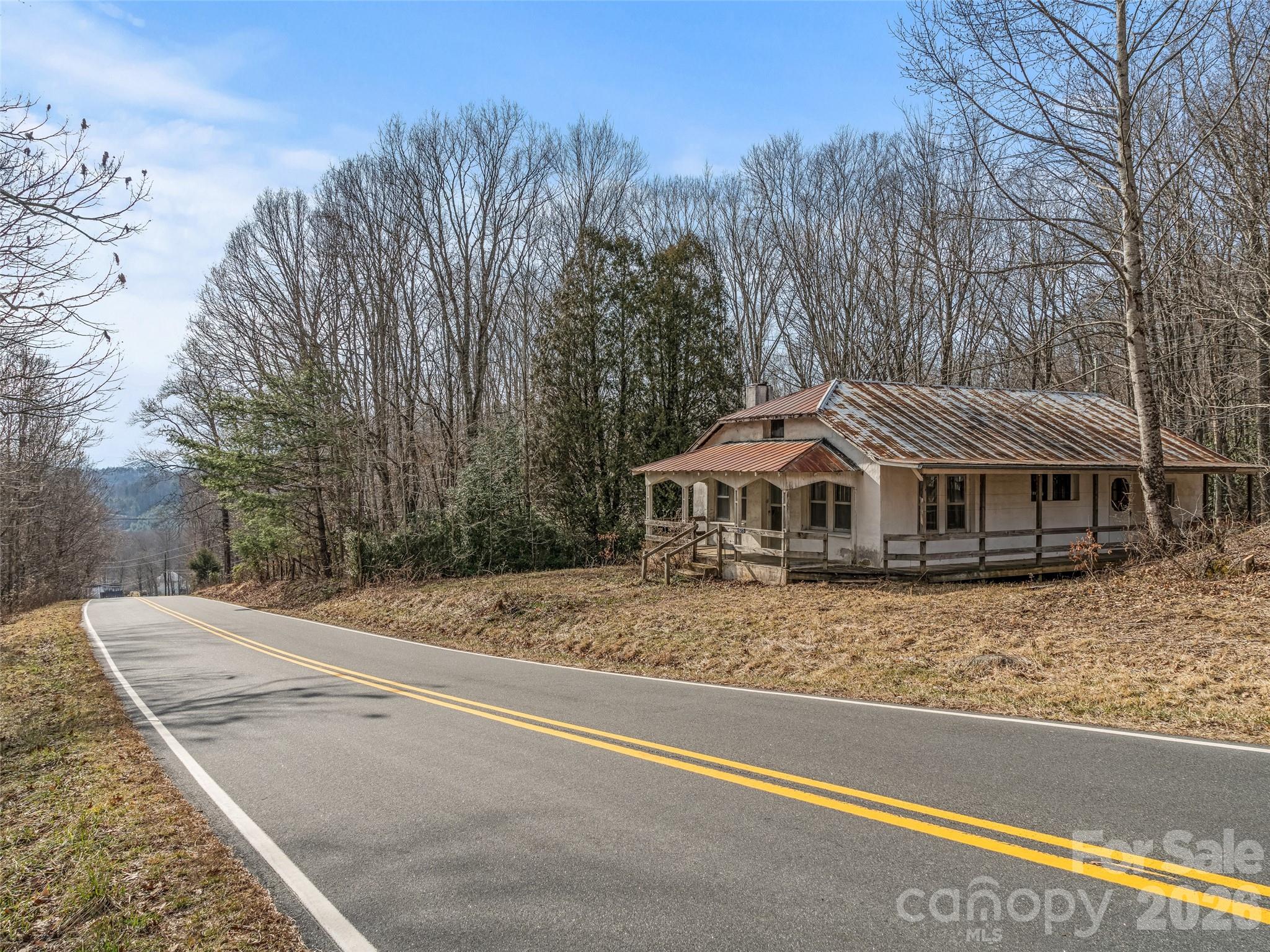625 Cook Town Road Bakersville NC 28705