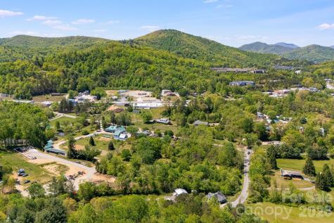 174 Ben Lippen Road Asheville NC 28806
