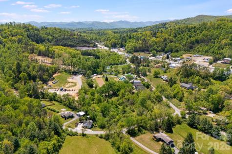 174 Ben Lippen Road Asheville NC 28806
