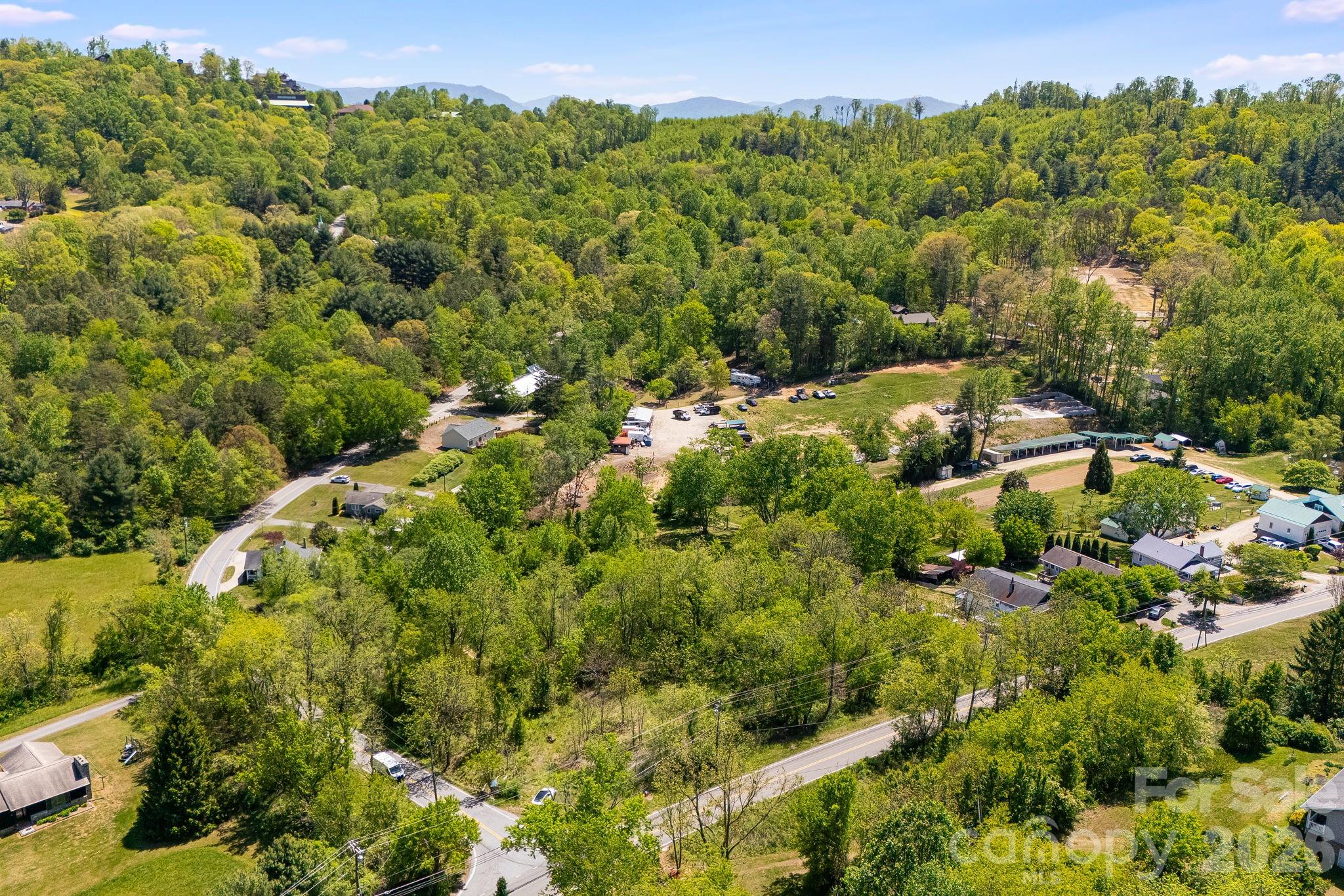 174 Ben Lippen Road Asheville NC 28806