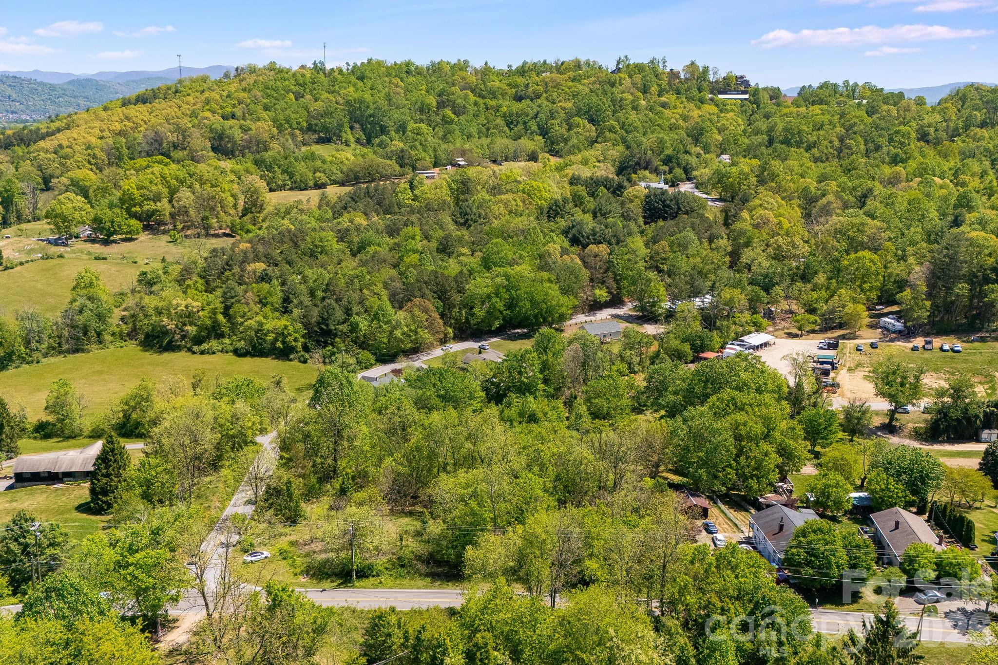 174 Ben Lippen Road Asheville NC 28806