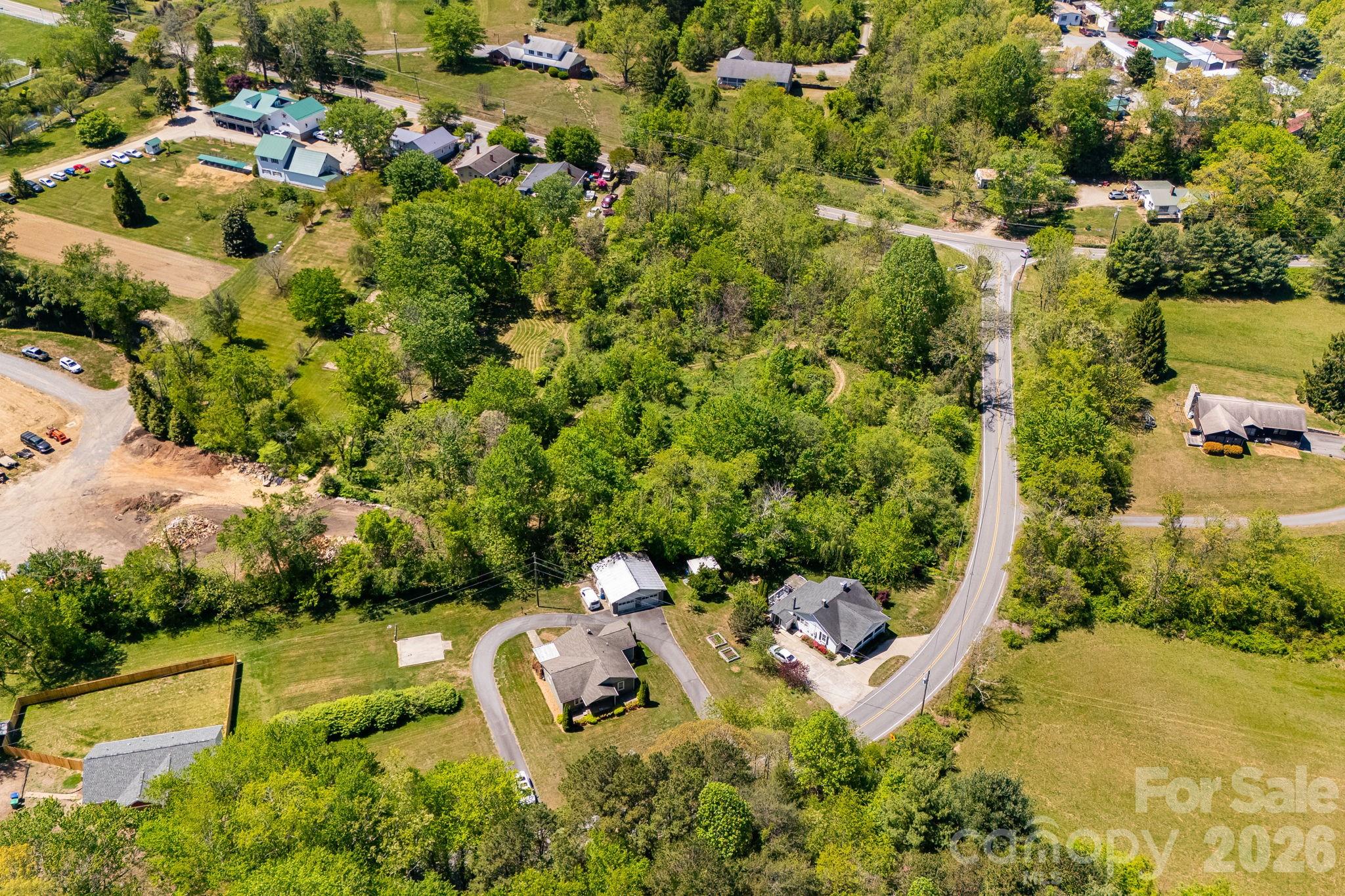 174 Ben Lippen Road Asheville NC 28806