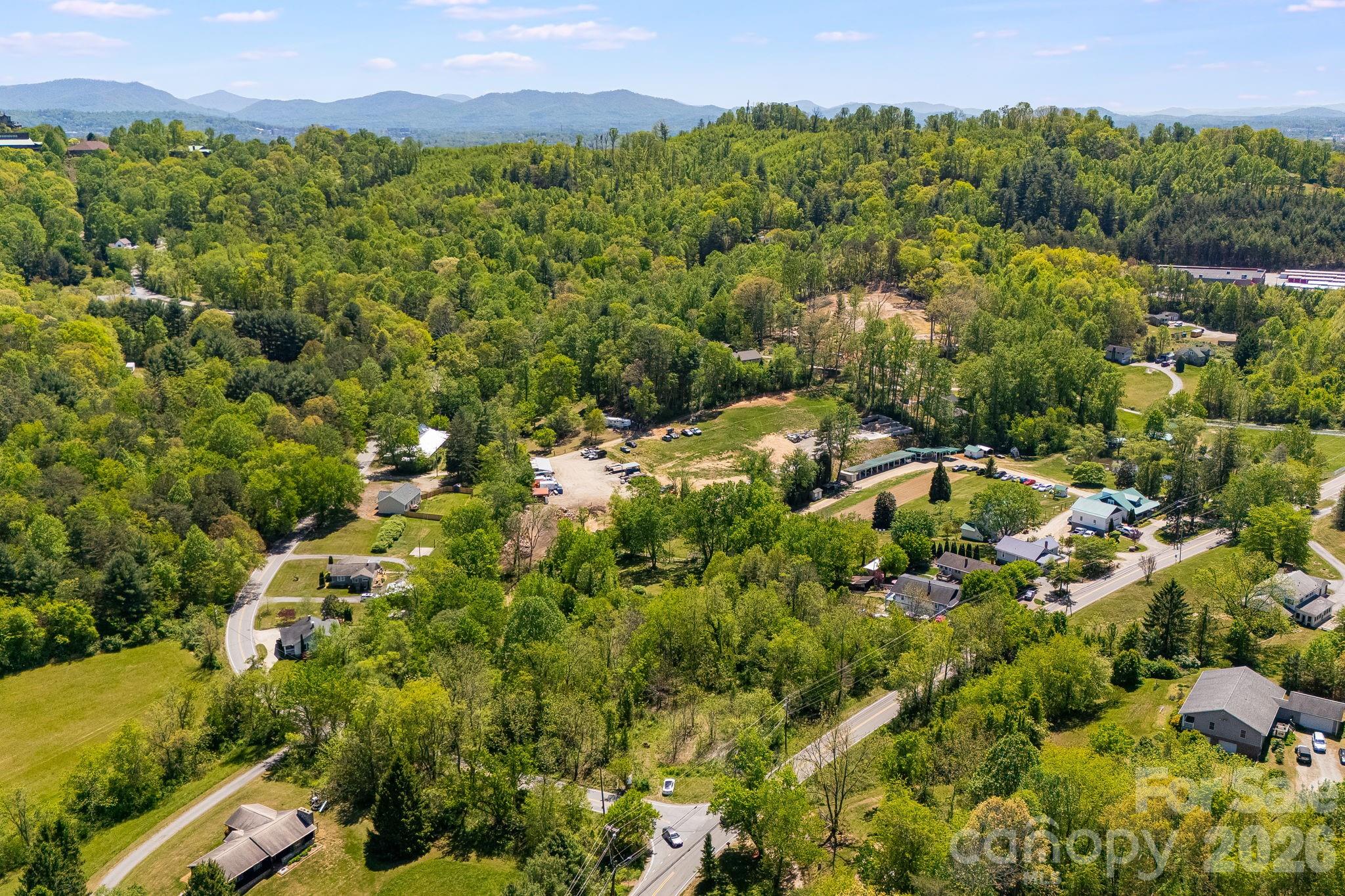 174 Ben Lippen Road Asheville NC 28806