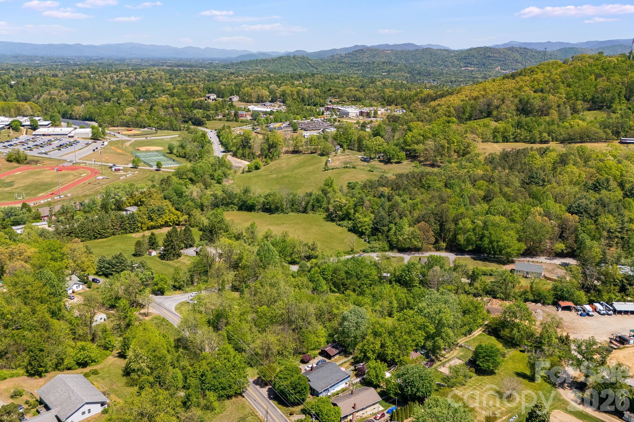 174 Ben Lippen Road Asheville NC 28806