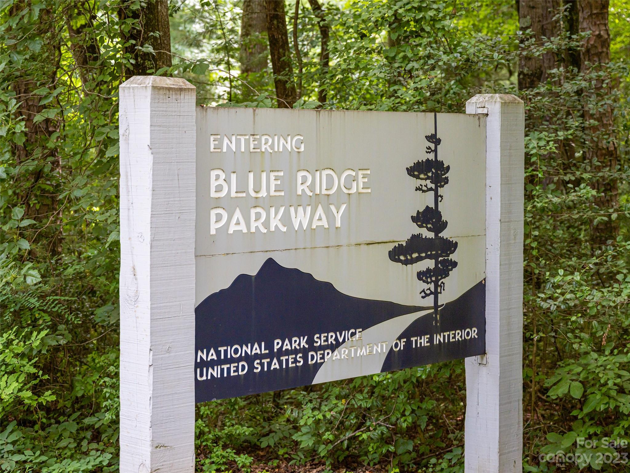 9999 Cedar Hill Drive Asheville NC 28803