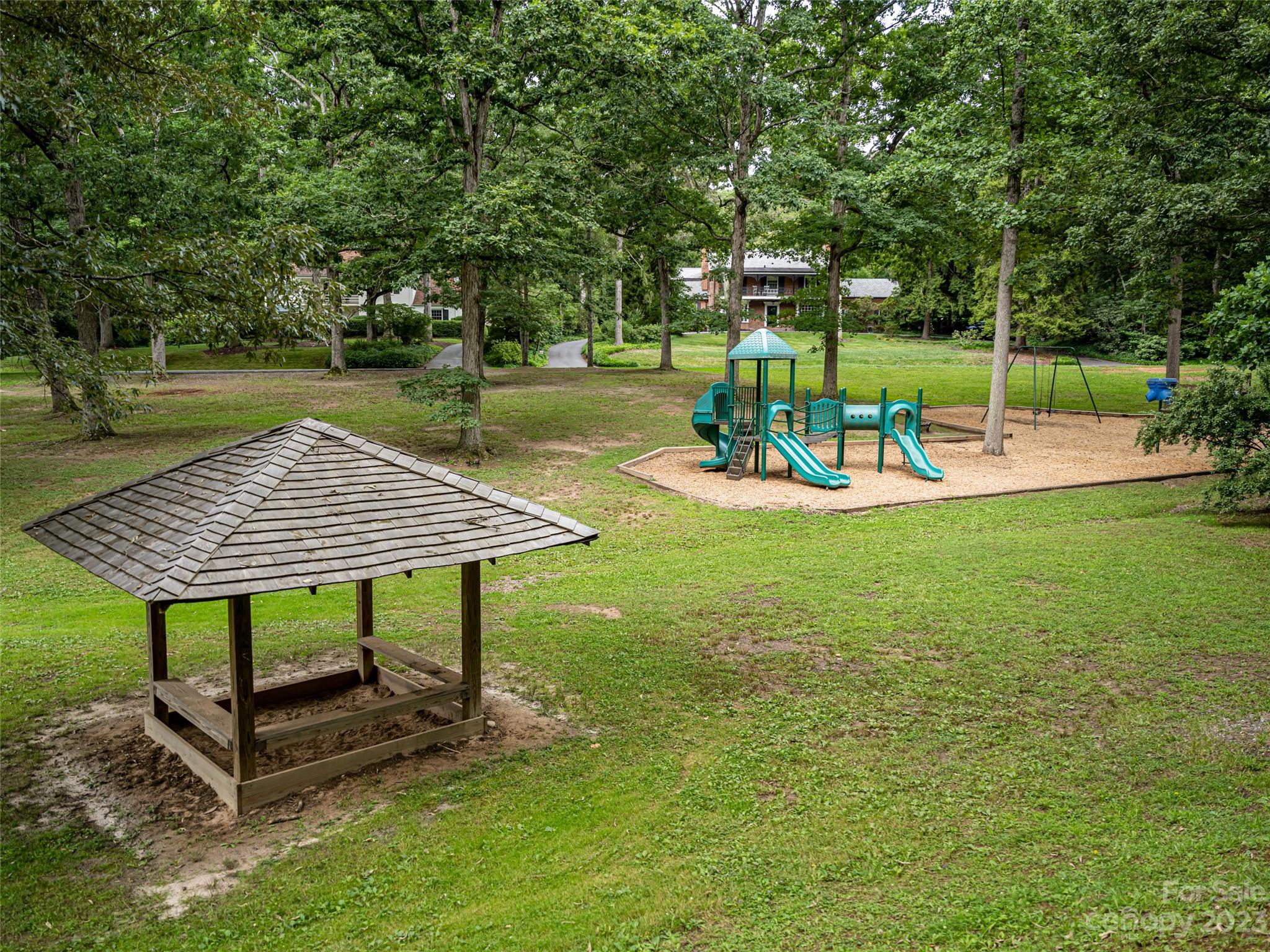 9999 Cedar Hill Drive Asheville NC 28803