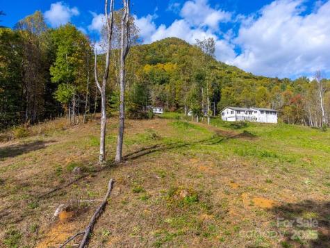 8125 Ellijay Road Franklin NC 28734