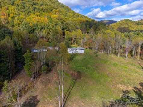 8125 Ellijay Road Franklin NC 28734