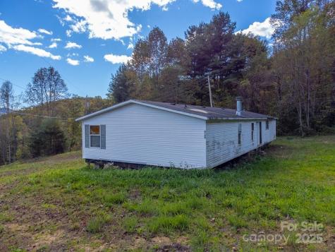 8125 Ellijay Road Franklin NC 28734