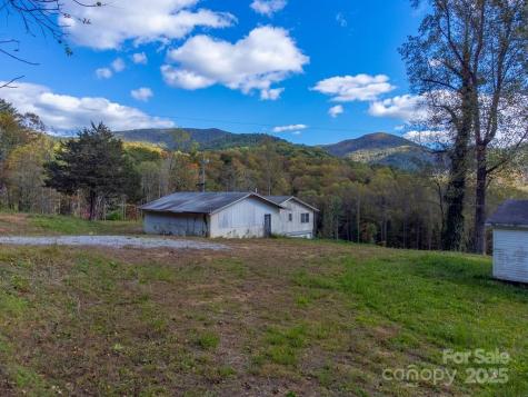8125 Ellijay Road Franklin NC 28734